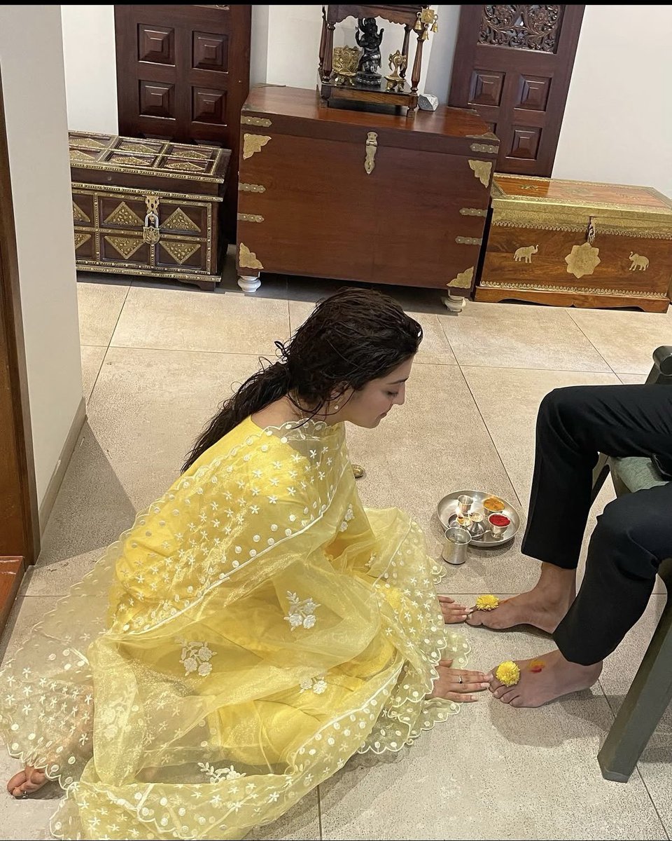 pranitasubhash's tweet image. Bheemana Amavasya puje 🙏🏻