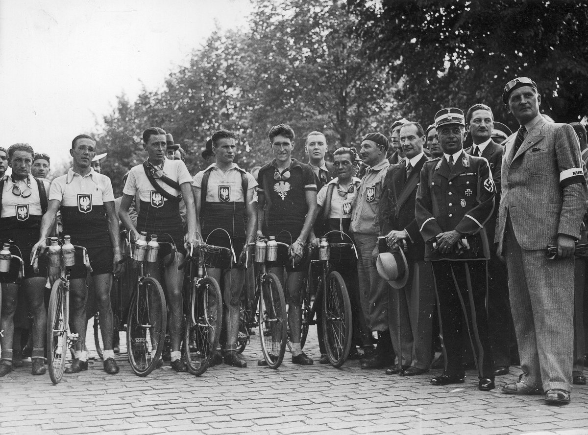 Polandcel1921's tweet image. Cycling competition Warsaw-Berlin 1935