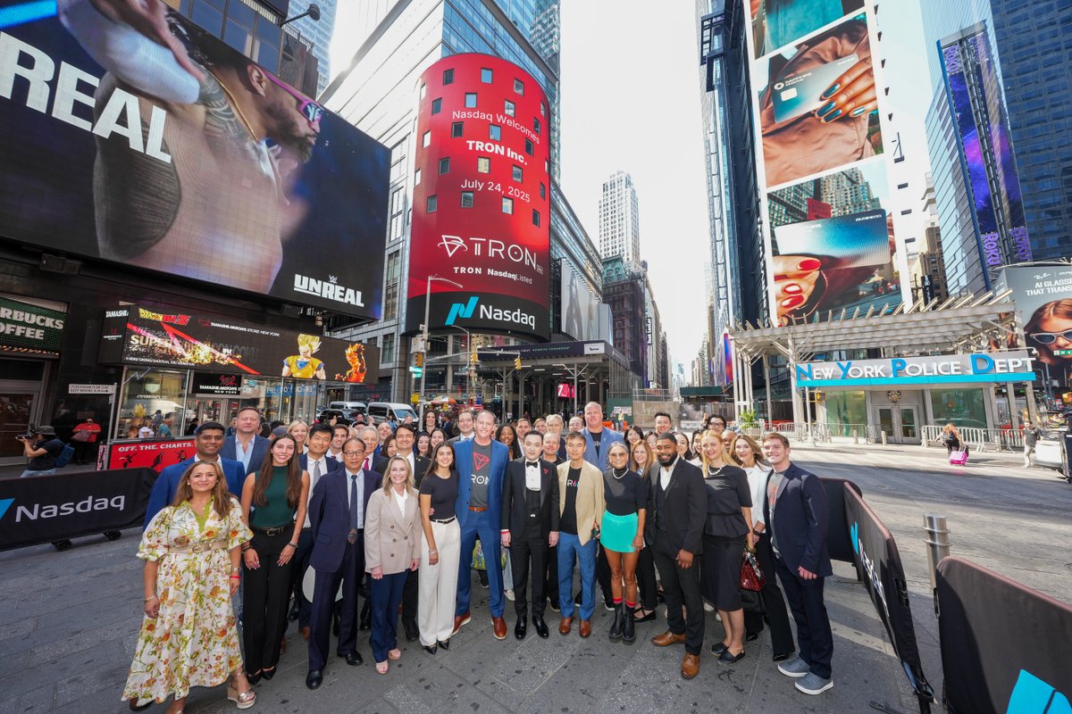 NasdaqExchange's tweet image. 🔗 From entertainment to blockchain innovation.
📈 Tron Inc. (formerly SRM Entertainment) is now officially #NasdaqListed under its new name, pioneering blockchain-integrated treasury strategies.
🔔 Congrats on this milestone, $TRON!
