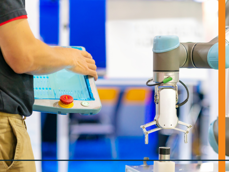 Cobots ondersteunen operators bij repetitieve en fysieke taken, verhogen de continuïteit en verlagen de werkdruk. Lees meer over hoe mens én machine samen productiever worden: eu1.hubs.ly/H0lqmnx0