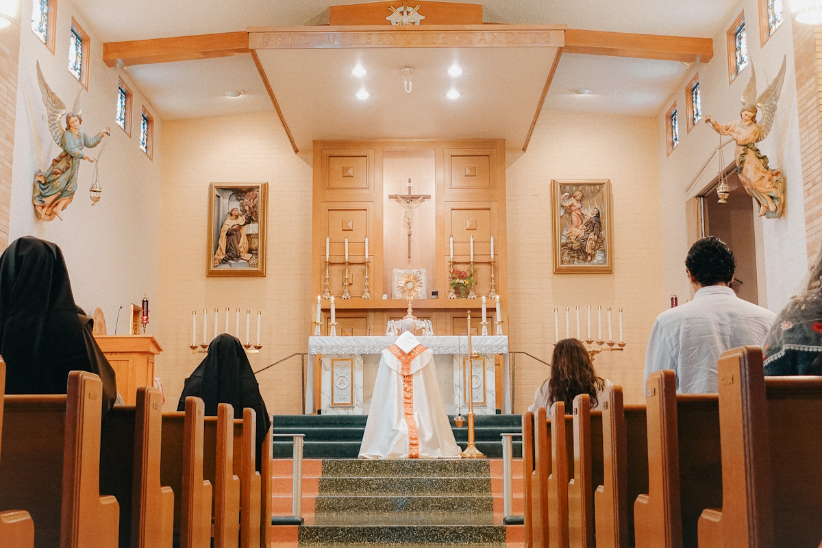 PMadridShow's tweet image. Patrick shares about the Carmelite sisters and their Sacred Heart Retreat House in Alahambra, C
sacredheartretreathouse.com