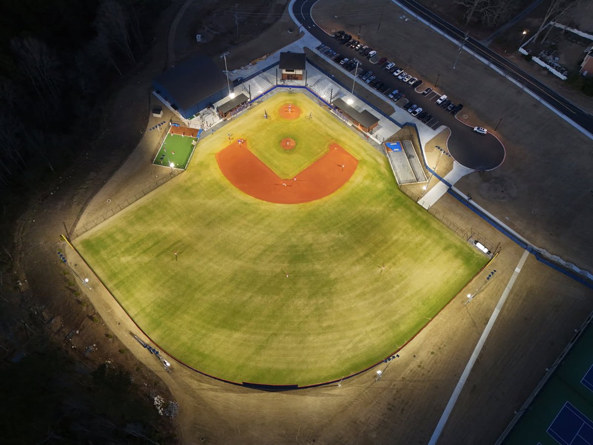 Georgia Dugout Club tweet media