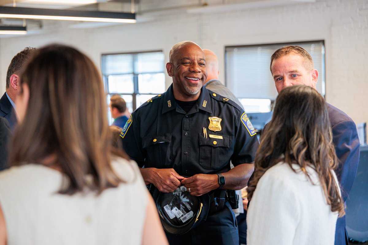 Flock_Safety's tweet image. This week, we officially opened the doors to our second Flock Safety office, this time in the heart of Boston.
Read more: bit.ly/458oAWd