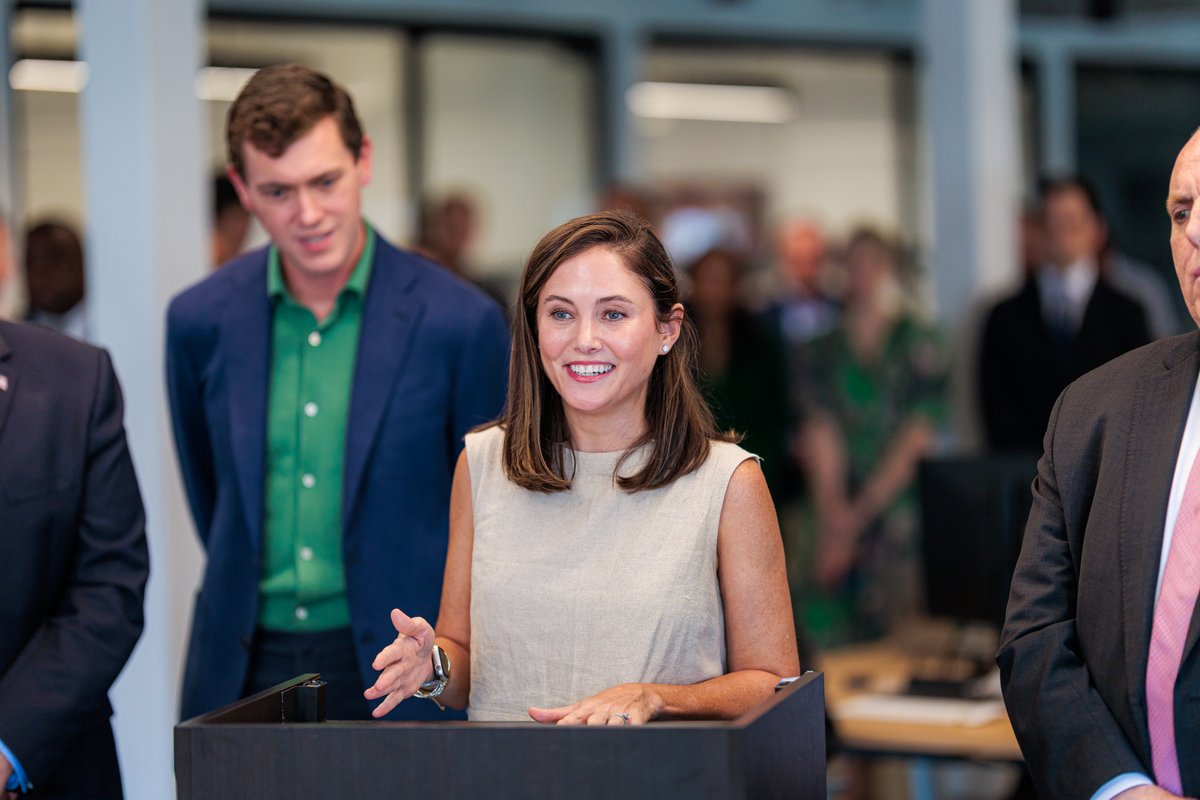 Flock_Safety's tweet image. This week, we officially opened the doors to our second Flock Safety office, this time in the heart of Boston.
Read more: bit.ly/458oAWd