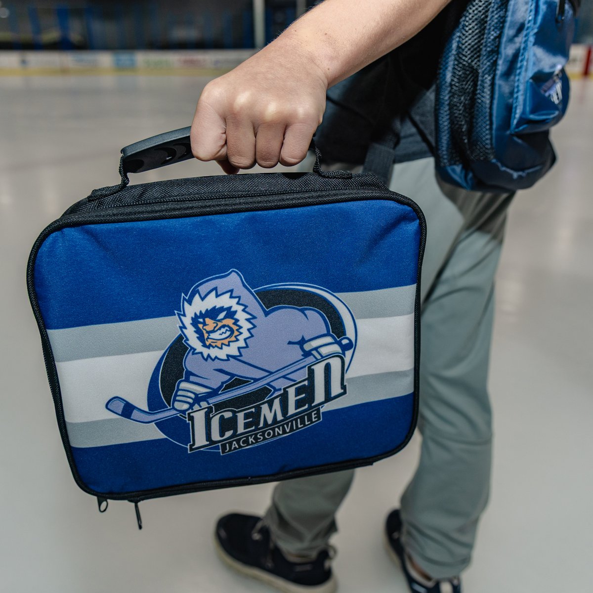 JaxIcemen's tweet image. That’s the face of someone who just found out the Back to School SALE is 🔥
FREE shipping when you spend $50+ 🎒
-
🔗 bit.ly/4nRrPKd