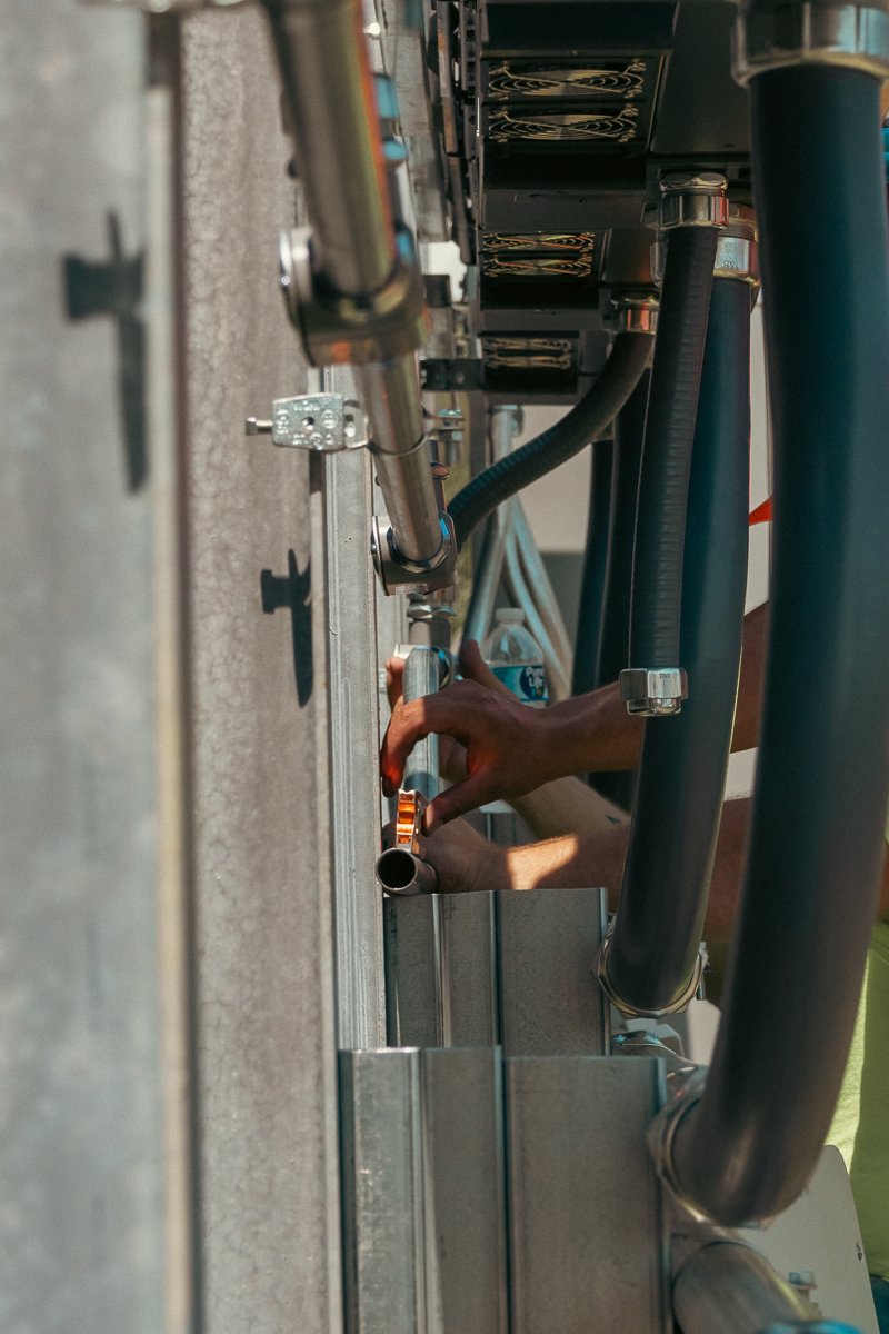 ☀️ Powering Progress from the Ground Up!

#GroundMountSolar #CommercialSolar #SustainableEnergy #SolarInstallation #CleanPower #FutureBuiltBetter