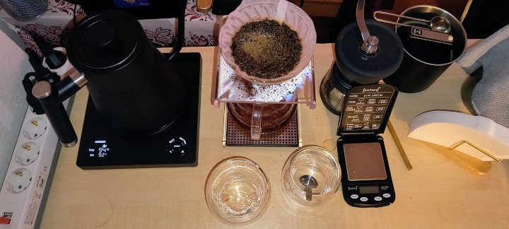 So lasst uns denn ein Käffchen trinken