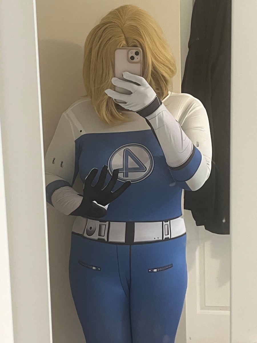 ComicLoverMari's tweet image. Invisible Woman