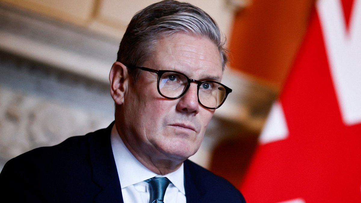 jonminney24's tweet image. Four Labour MPs were suspended from Labour for voting against the government and the PM has now warned the 43 MPs who also rebelled.
news.sky.com/story/starmer-…