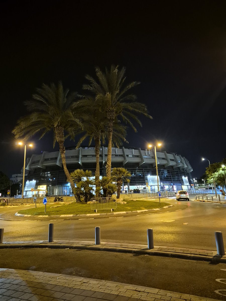 shako_shuk's tweet image. יום חמישי ביולי בחופש הגדול ומנורה ריק מהופעות,
לא בטוח שיש צורך לעוד אולם גדול בעיר הזאת...