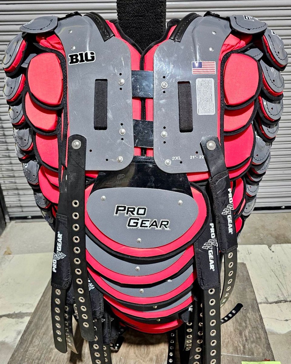 Pro Gear Sports (@progearfb) on Twitter photo <a href="/BadgerFootball/">Wisconsin Football</a> with the new gear!โ๐ฅ
Drew Harcharik at <a href="/schuttsports/">Schutt Sports</a> worked with our team to get these custom #ShoulderPads and #Backplates out to Wisconsin!๐
<a href="/ProSports_Pads/">ProSportsPads</a>
<a href="/Schutt_DSH/">Drew Harcharik</a>
<a href="/JRamundson/">Jeremy Amundson</a>
#KnowTheLogo #Custom #Upgrade #FootballEquipment #OnWisconsin #GoBadgers <a href="/BadgerFootball/">Wisconsin Football</a> with the new gear!โ๐ฅ
Drew Harcharik at <a href="/schuttsports/">Schutt Sports</a> worked with our team to get these custom #ShoulderPads and #Backplates out to Wisconsin!๐
<a href="/ProSports_Pads/">ProSportsPads</a>
<a href="/Schutt_DSH/">Drew Harcharik</a>
<a href="/JRamundson/">Jeremy Amundson</a>
#KnowTheLogo #Custom #Upgrade #FootballEquipment #OnWisconsin #GoBadgers