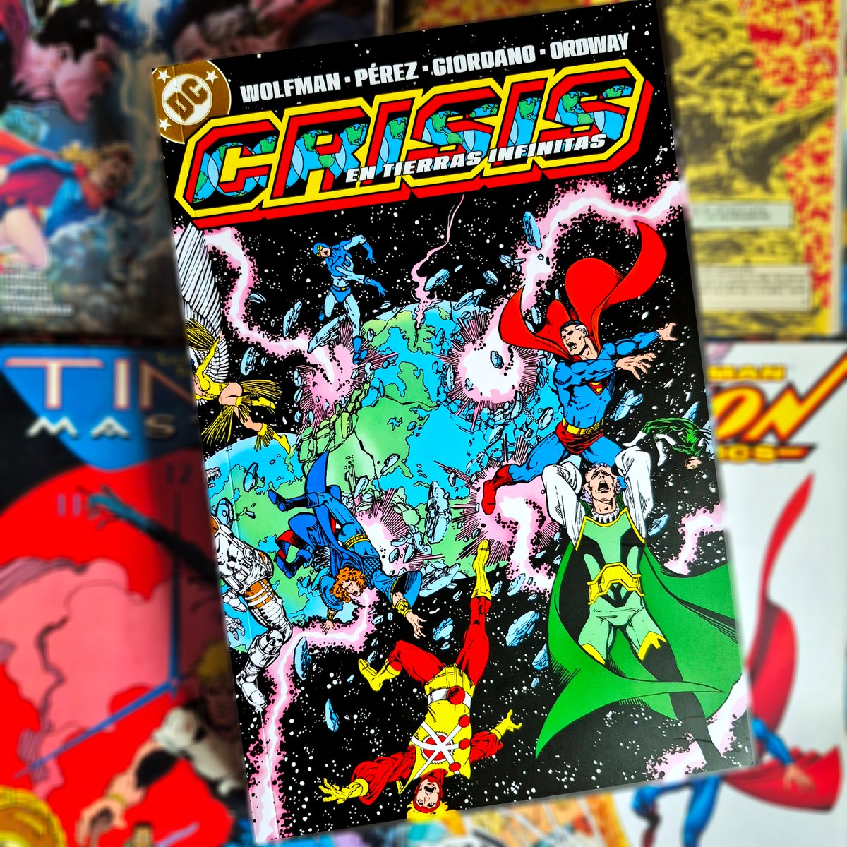 PaniniComicsEsp's tweet image. 🌍🌎🌏 ARCHIVOS DC.
CRISIS EN TIERRAS INFINITAS
#24del7 

¡El mayor evento superheroico de todos los tiempos! ¡La histórica maxiserie que celebró el medio siglo de existencia de DC Comics y reunió a cada uno de sus héroes y villanos en una epopeya de proporciones descomunales!…