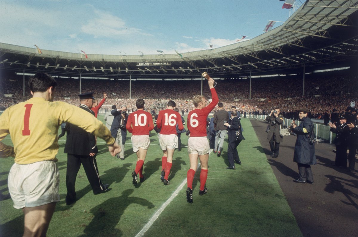 #OnThisDay in 1966, the #ThreeLions lifted the <a href="/FIFAWorldCup/">FIFA World Cup</a> on home soil 🏆