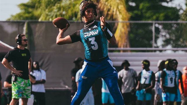 247Sports Composite update: #Texas commit Dia Bell ranks as No. 1 QB, other UT pledges make moves

247sports.com/college/texas/… #HookEm