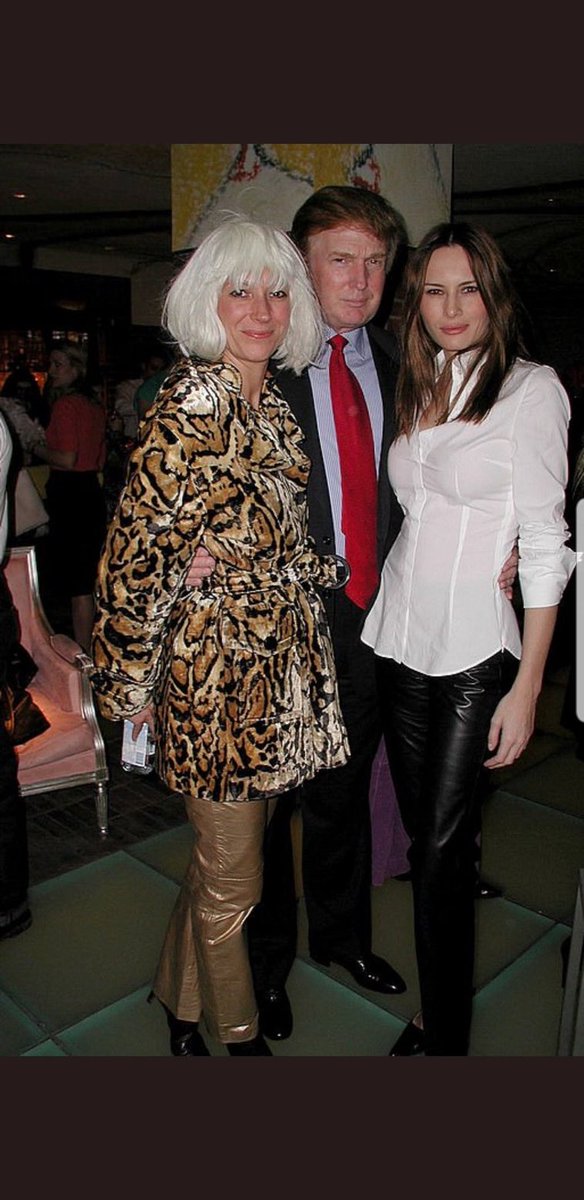Melania &amp; Trump at a hookers &amp; pimp party, posing with the woman who procured children for Jeffrey Epstein to rape

Trump &amp; Melania didn't wear costumes.