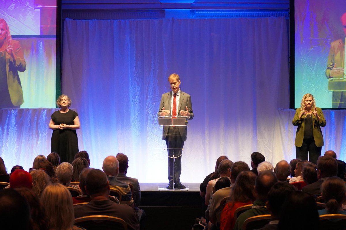 DisabilityGovUK's tweet image. Minister for Social Security and Disability, Sir Stephen Timms MP, attended the British Deaf Association’s British Sign Language (BSL) Conference 2025!