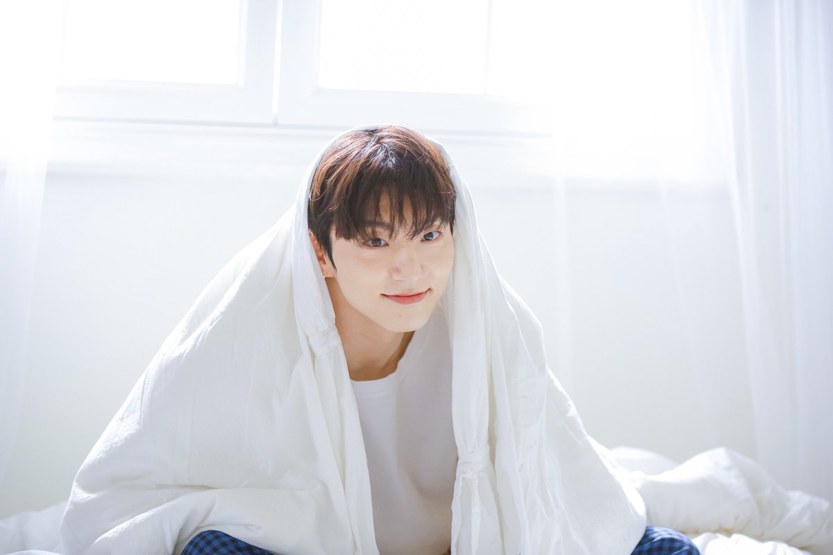 Dear_euno's tweet photo. 📽️ 𝘤𝘰𝘯𝘤𝘦𝘱𝘵 𝘱𝘳𝘰𝘧𝘪𝘭𝘦 𝘣𝘦𝘩𝘪𝘯𝘥 🎞️ https://t.co/d6BCAo2PFH