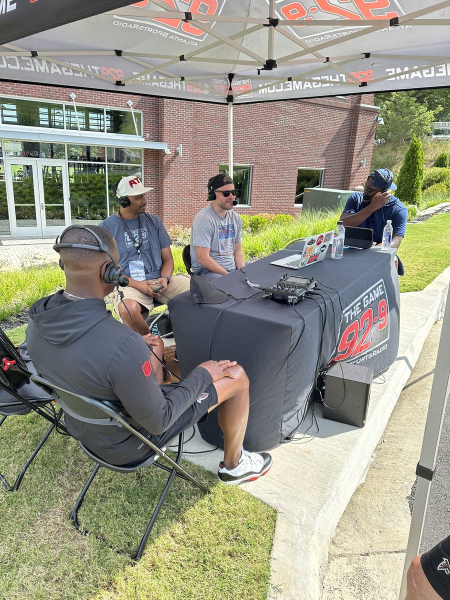 MikeConti929's tweet image. Raheem Morris is on LIVE with @MiddayShow929 on @929TheGame