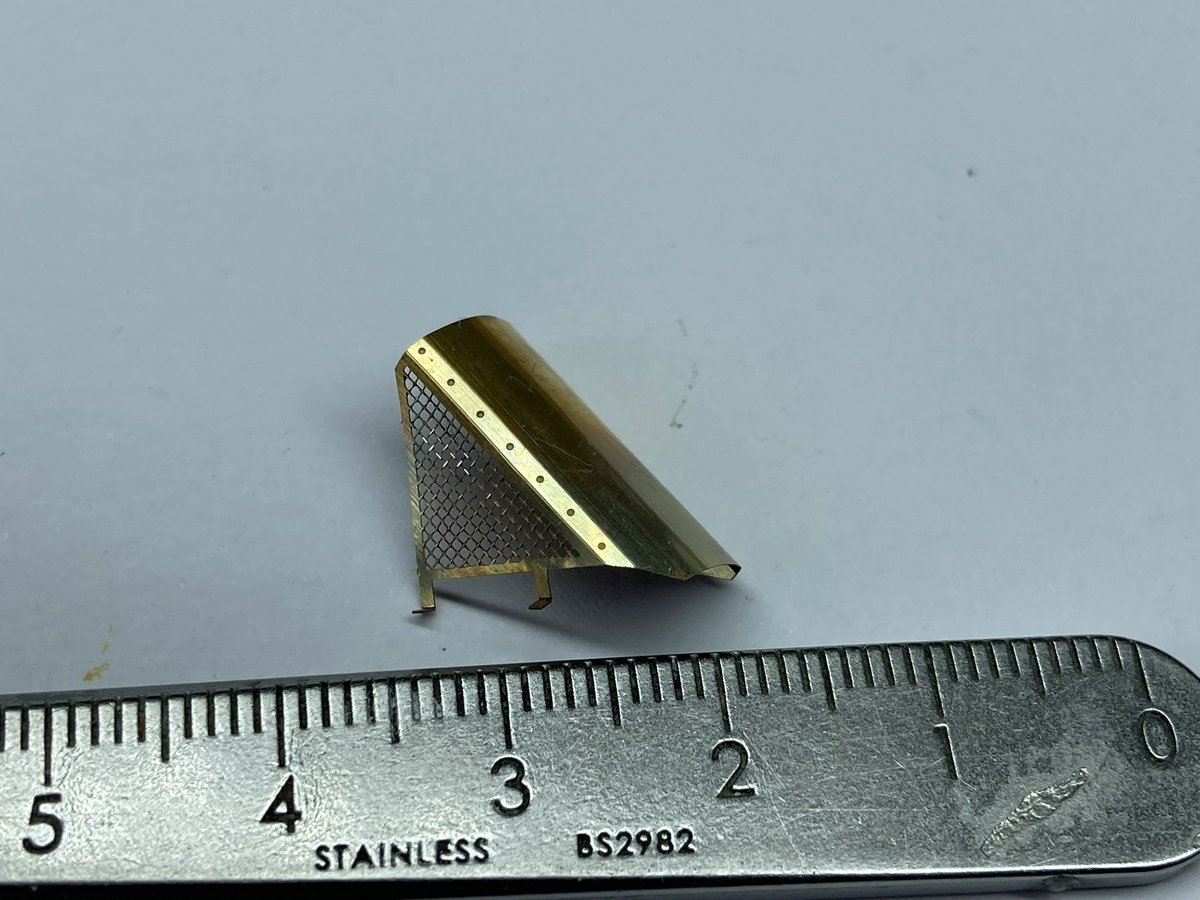AdamWatkinson1's tweet image. I decided to use the PE exhaust cover as it has holes in it whereas the plastic part doesn’t…hence you can at least partially see the exhaust through it which makes it a bit more interesting perhaps…🤔👍