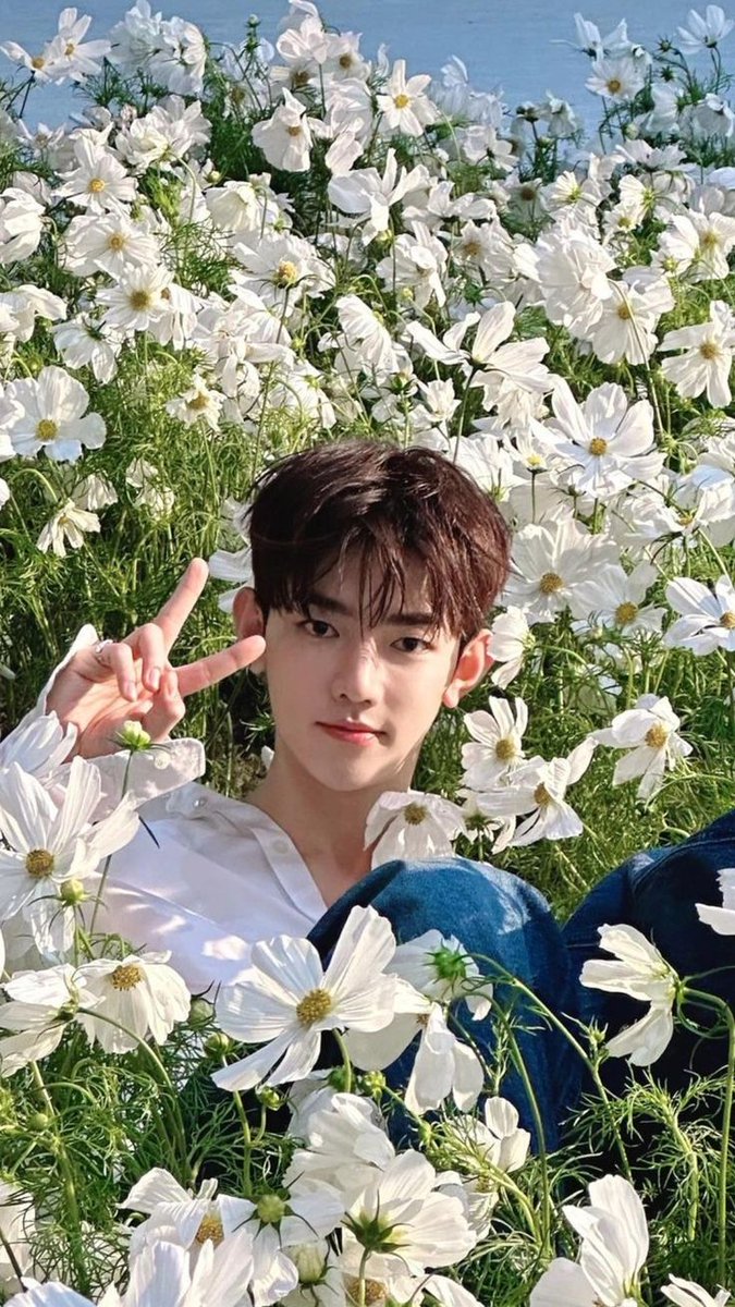 shbphile's tweet image. HAPPY BIRTHDAY MY BABYYYY π
#25GoldenStarsForZhangHao
#μ¬λ¦νλμ΄_νμ€λ‘_λ¬Όλ _λ