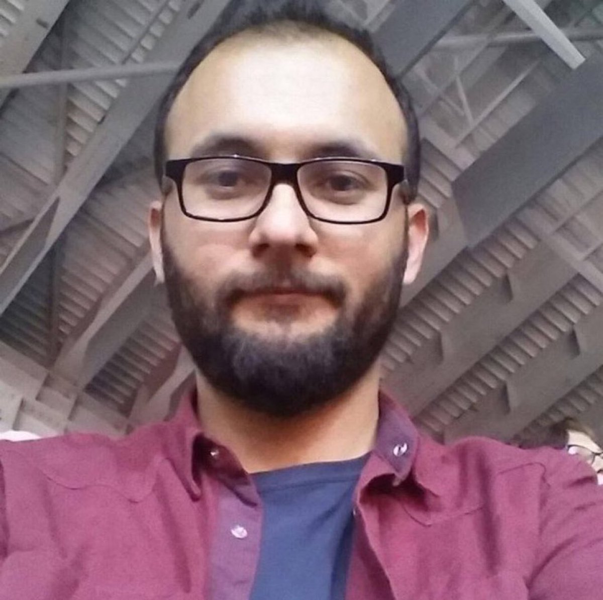 mehmetyetim63's tweet image. Eskişehir’deki yangında şehit düşen Muharrem Can'ın, TUSAŞ'ta mühendis olduğu, AKUT gönüllüsü olarak deprem ve yangın felaketlerine koştuğu ortaya çıktı.

İşe gitmeden maaş alanlar acaba utanır mı?