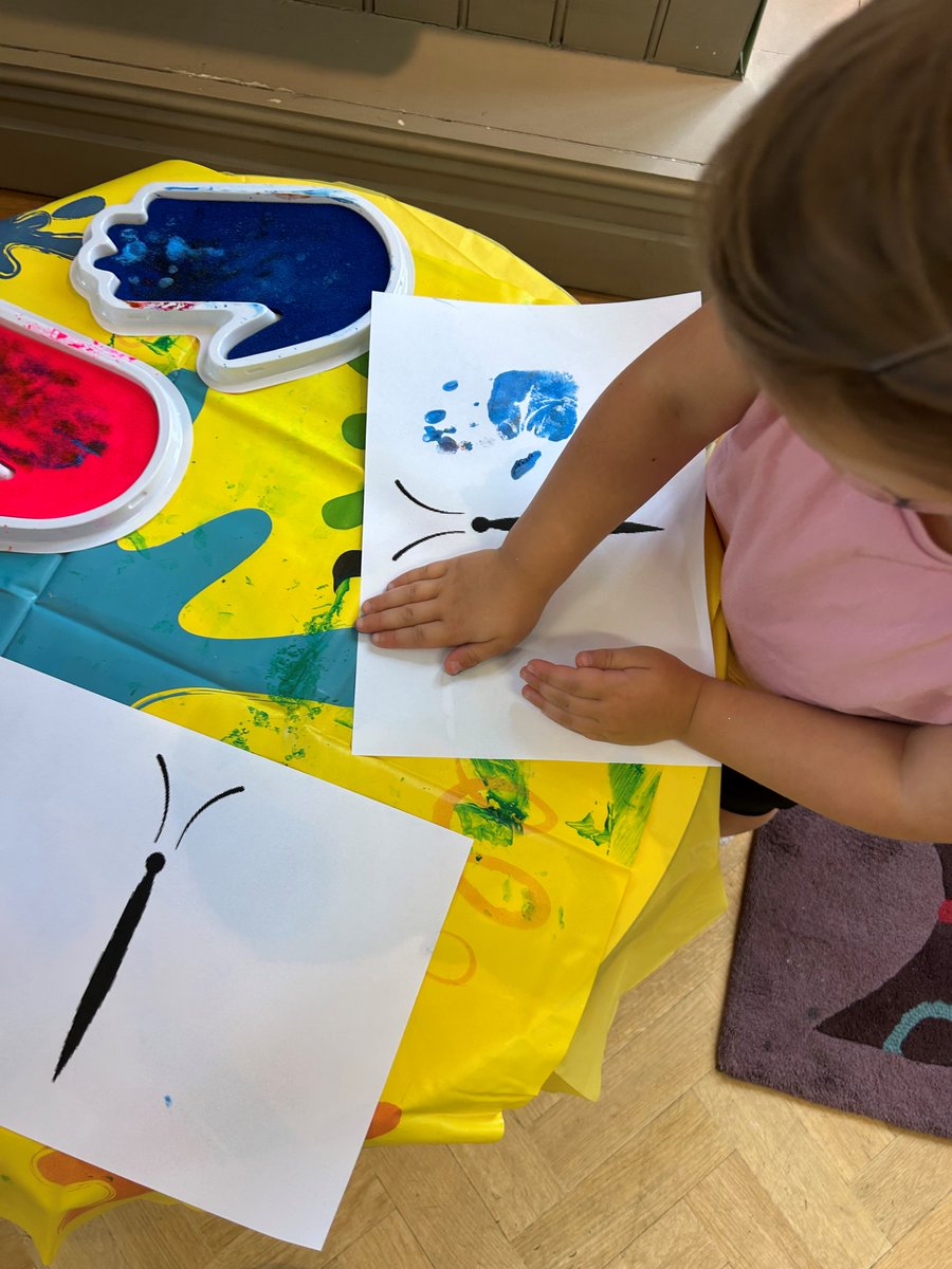 NewbridgeLib's tweet image. We had a very wriggly time at our Very Hungry Caterpillar Toddler Takeover session this morning!
🐛🦋🐛🦋🐛🦋🐛🦋🐛🦋🐛🦋🐛🦋🐛
Parachute, bubbles, face painting, messy play, singing and a story!
@CaerphillyLibs @CaerphillyCBC