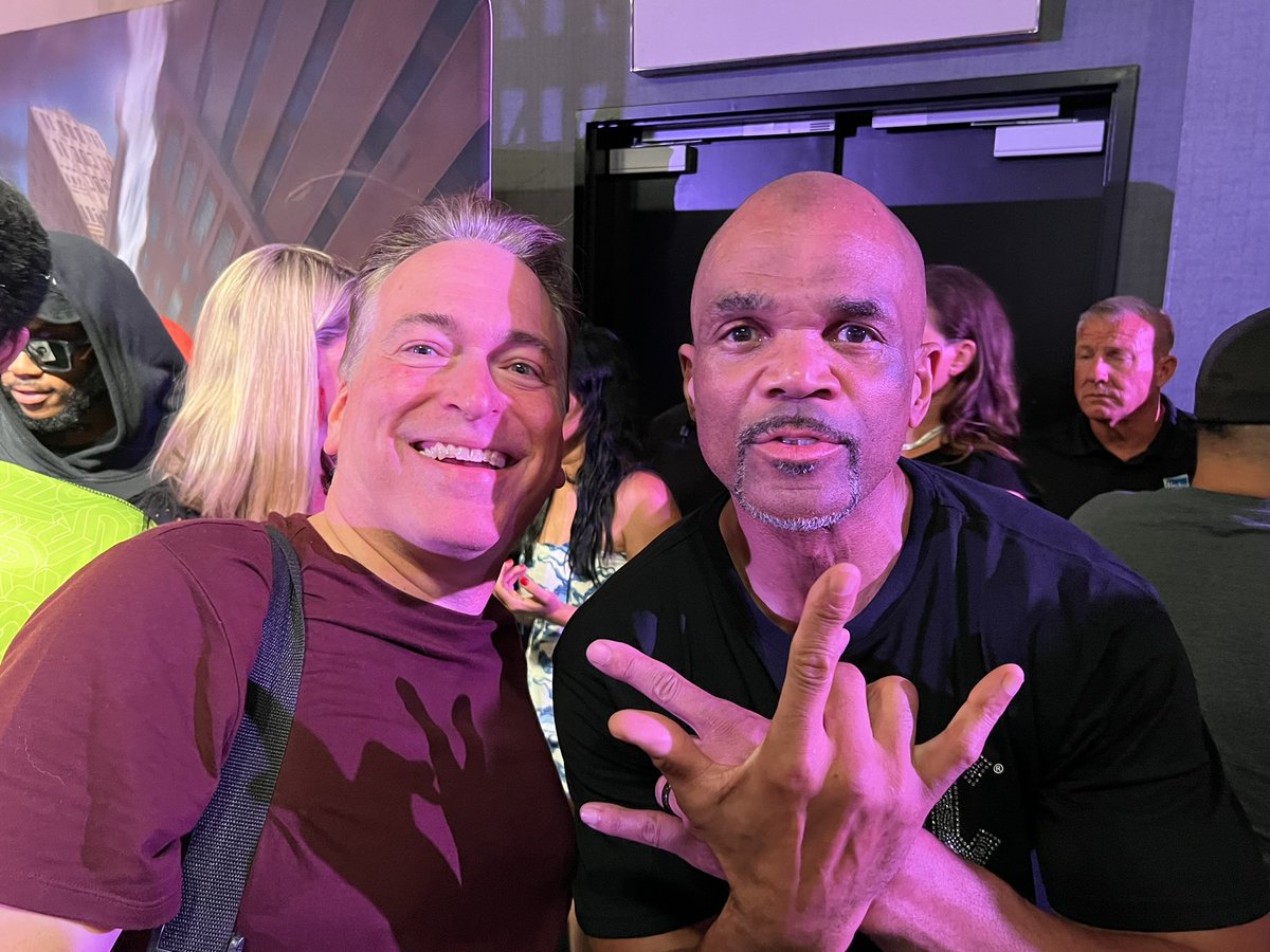 vanourneyjoe's tweet image. Darryl McDaniels (DMC from Run-DMC) at the Magic The Gathering/Marvel’s Spider-Man party at #SDCC #SDCC2025! Amazing!