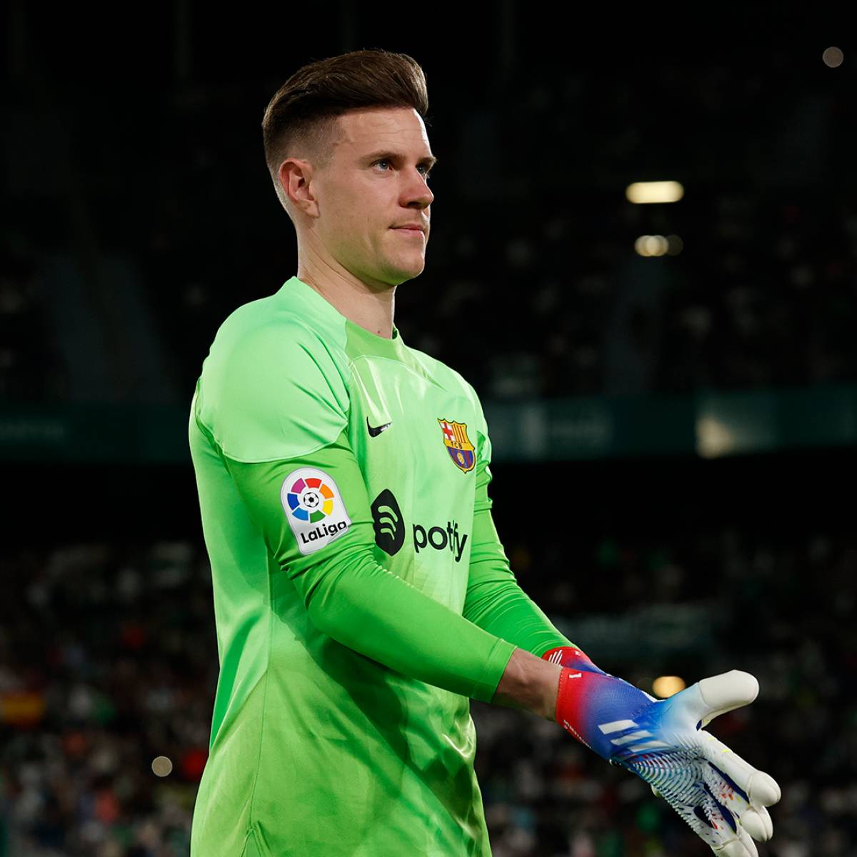 🚨Última Hora🚨

🏥Ter Stegen anuncia que pasará por el quirófano.

🗣️"La forma más rápida y segura de recuperarme por completo es mediante una cirugía de espalda", aseguró el portero del Barcelona.

⚠️El alemán estará 3 meses de baja.