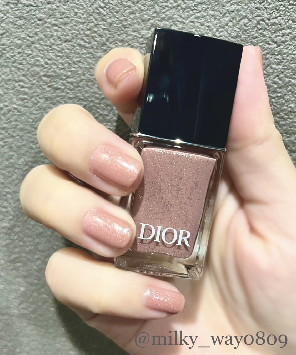 ディオール　ヴェルニ　380 Diorディオール ヴェルニ 380店舗限定カラー 秋っぽいこっくりと