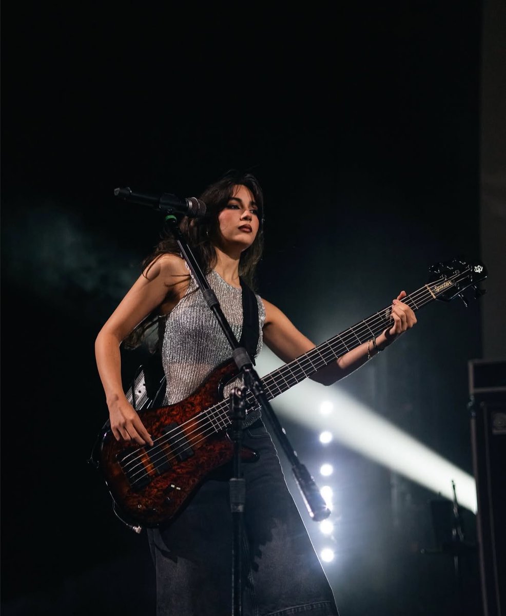 TheWarningNews's tweet image. Algunas fotografías de The Warning en el The Aztec Theatre ⚡️
📸: instagram.com/malilares?igsh…