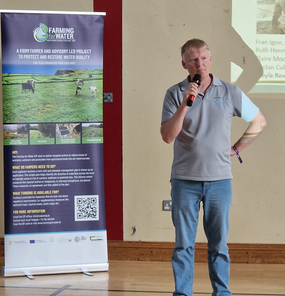 WatersProgramme's tweet image. 📸 Photos from a meeting with farmers in Tipperary today at which Minister Martin Heydon from @agriculture_ie spoke about water quality and other farming matters.
There were also great contributions from LAWPRO’s Fran Igoe and Ruth Hennessy as well as @teagasc's Claire Mooney.👏