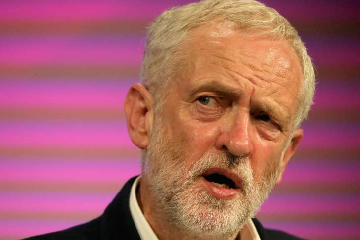 Camoron_Dave's tweet image. Jeremy #Corbyn reveals five key policies of new political party as he takes fight to #LabourParty
. Free Electricity
. Free Petrol
. Free Gas
. Free Broadband
. Free Food
#votefarleft