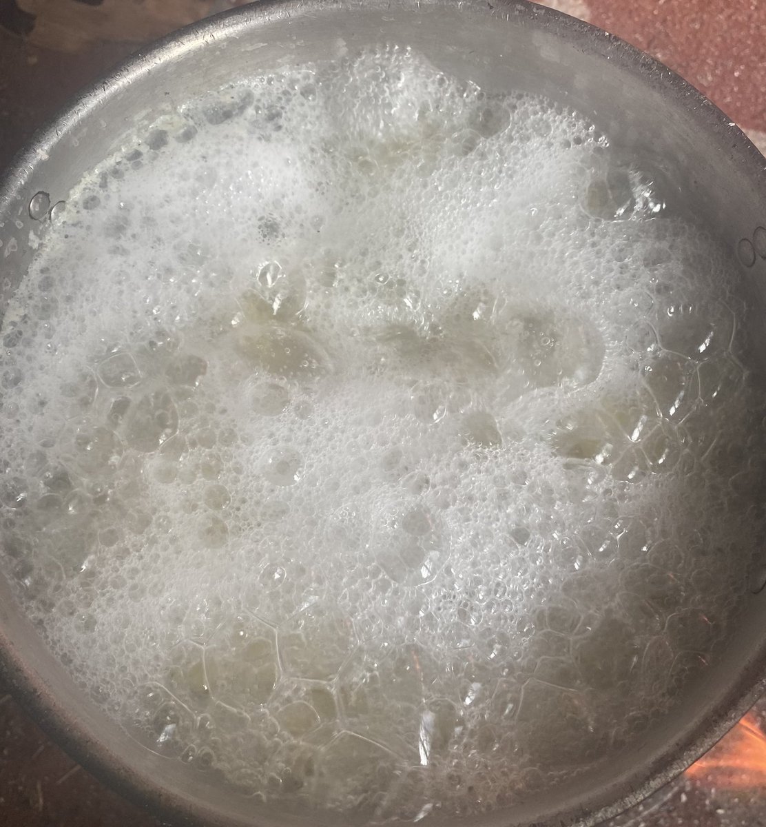 Please don’t SKIP ⏭️  DYING OF STARVATION

SALT and WATER ‼️‼️‼️

Is our breakfast, lunch and dinner 💔

I’m not ashamed to say it: I’m hungry😞

We’re slowly dying and I can’t take hearing my kids cry in pain anymore😭

chuffed.org/project/126745…
