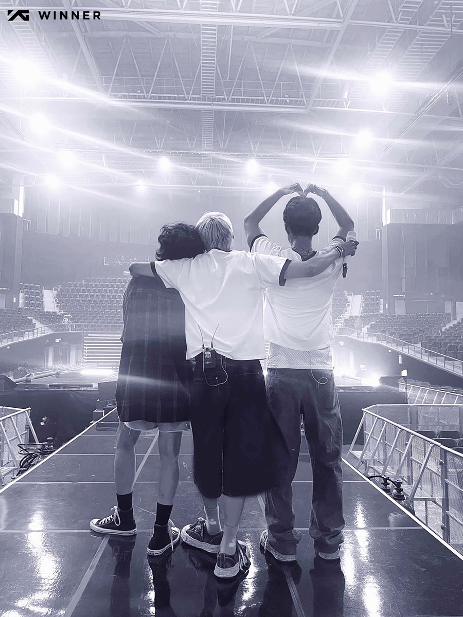 yginnercircle's tweet image. #HELLOINNERCIRCLE
#W_NOW D-DAY
์ฐ๋ฆฌ ์ด๋ฐ ๋ง๋๐
#WINNER #์๋ #2025 #CONCERT
#IN_OUR_CIRCLE #SEOUL
#OLYMPIC_HALL #YG