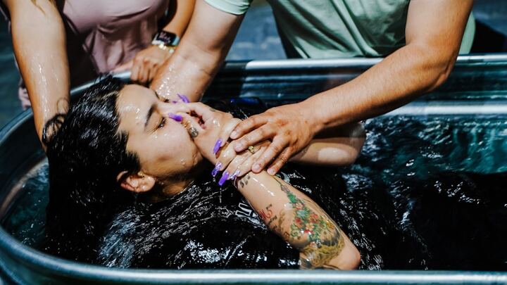 Our next water baptism date is Sunday, August 3 in both the 9:00am and 10:45am services! 

Please register below and Pastor Mauricio will reach out to you with more information!

cil.churchcenter.com/registrations/….  .