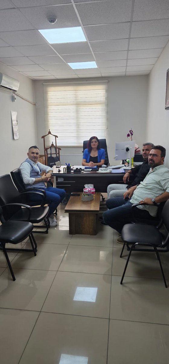 İl Milli Eğitim Şube Müdürü iken, rotasyon sonucu Kızıltepe İlçe Milli Eğitim Şube Müdürü olarak atanan Tülay TAŞDEMİR müdürümüze Hayırlı Olsun ziyaretinde bulunduk.
Yeni görevinde Başarılar diledik.
Alakasından ötürü müdürümüze Teşekkür ediyoruz.
<a href="/KIZILTEPETES47/">KIZILTEPE TÜRK EĞİTİM-SEN</a> 
<a href="/sdolgun01/">Selahattin Dolgun</a>