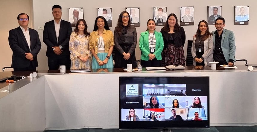 AMDA (@amdamx) on Twitter photo #ComitésAMDA
Seguimos con el Comité de Estrategias Digitales de manera híbrida desde las instalaciones de <a href="/hyundaicontigo/">Hyundai Contigo</a> tratando temas de actualidad para el mejor desempeño de los distribuidores de automotores #ComitésAMDA
Seguimos con el Comité de Estrategias Digitales de manera híbrida desde las instalaciones de <a href="/hyundaicontigo/">Hyundai Contigo</a> tratando temas de actualidad para el mejor desempeño de los distribuidores de automotores