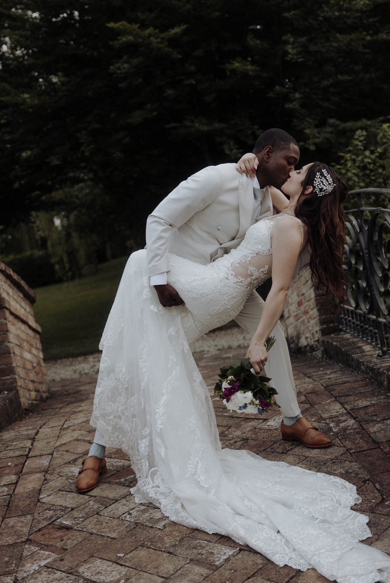 humbleprogress's tweet image. Annnnddddd WE’RE MARRIED! 😁 
The truth is simple: long distance works if you truly want it to. No formulas. Just faith, and perseverance.
🇮🇹 + 🇺🇸