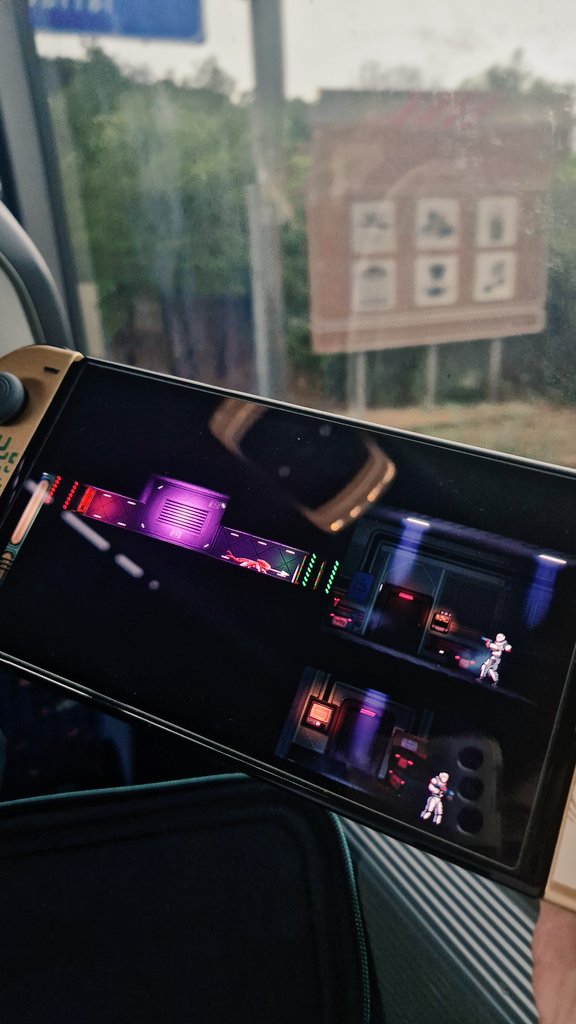 SimValenciana's tweet image. Aprofite el viatge per a jugar a ION Shift @ION_Shift que surt a finals de mes per a #Switch 🔥
Gràcies a @FlynnsArcades ♥️ 

M&apos;està agradant molt més del que em pensava... 
Aquest capde vos conto més cosetes 🤪