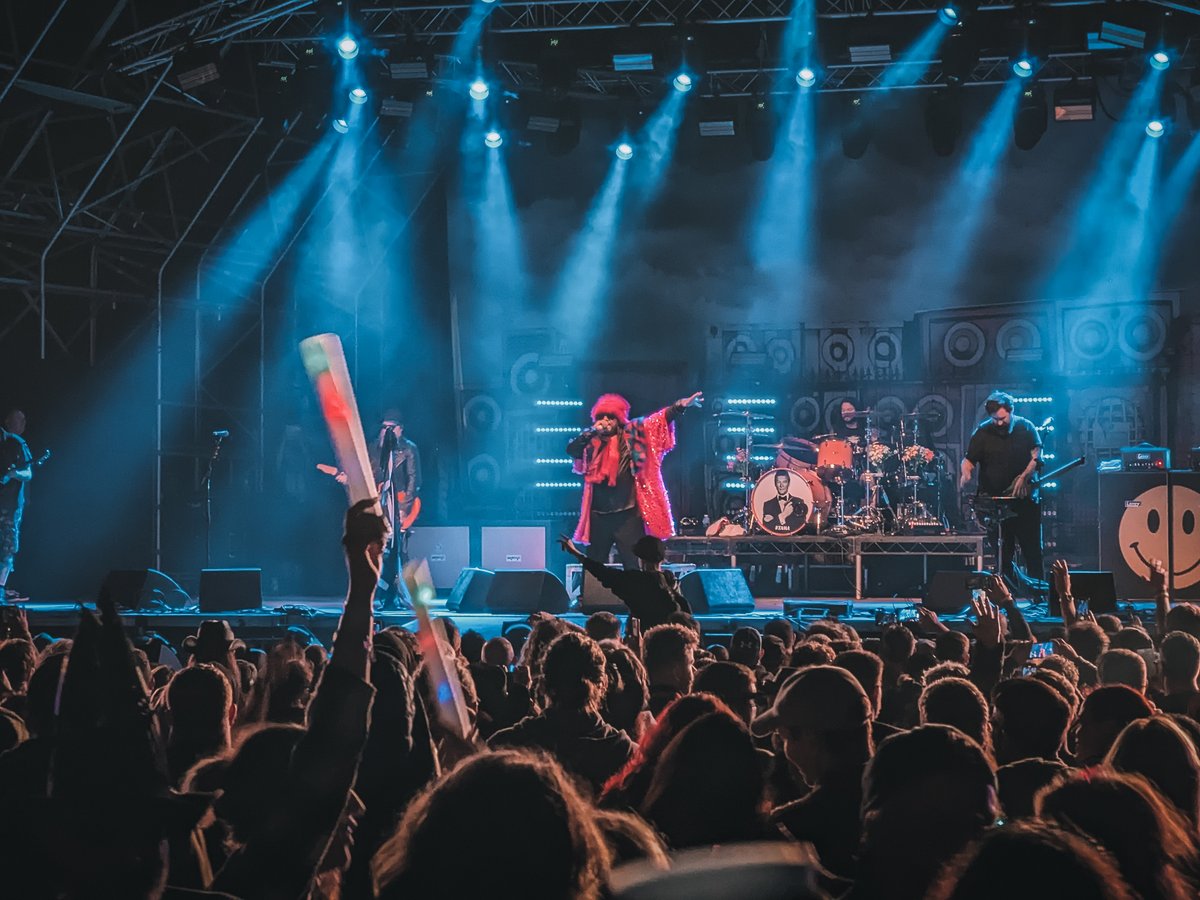 gigseekr's tweet image. We're looking forward to @SteelhouseFest this weekend! 🤘
We had such a good time there in 2024 - with some awesome performances from @thewarning, @PCATBS, @Skindredmusic, @accepttheband and so many more!
Can't wait to see what this year brings 🙌