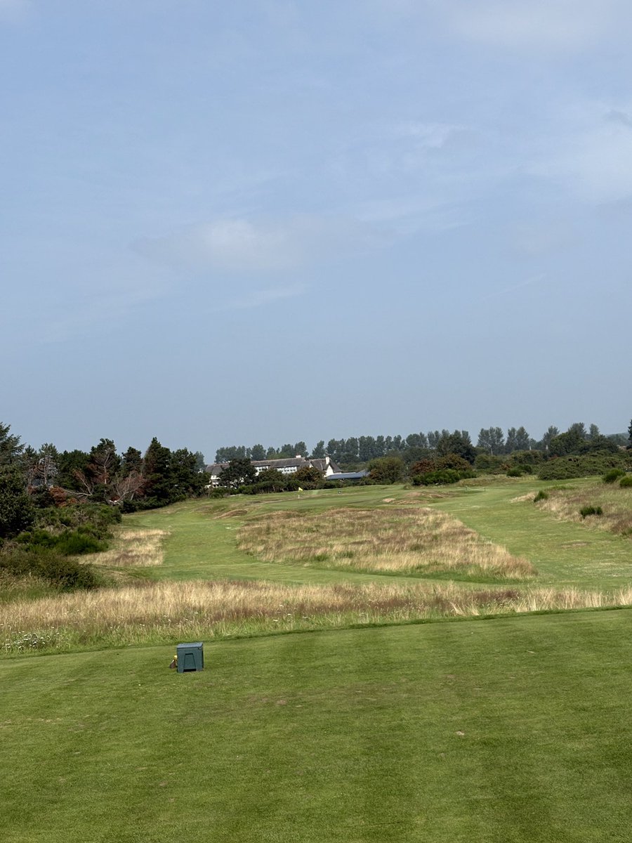 SchwormNate's tweet photo. Irvine Golf Club
North Ayrshire, Scotland
Good way to finish off the trip. Now back to the states😢 https://t.co/BtWhdNDYj8