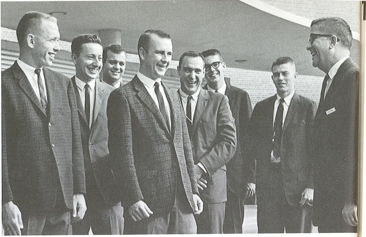 UFPHHP's tweet image. 1966 to Now 👩🎓 🐊
This coming year, we're celebrating the 60th anniversary of the Master of Health Administration (M.H.A.) program. With over 1,000 graduates leading health systems worldwide, we’re excited for what’s ahead. Stay tuned for events and alumni spotlights!