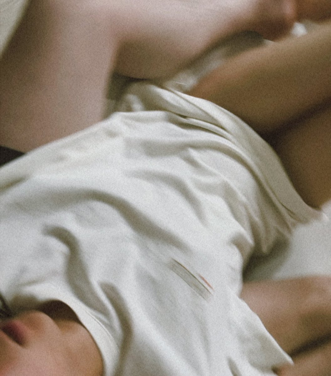 일때문에 몇달동안 정신이 없었네요!!
생존신고!!
.
.
.
.
#네토커플 #네토부부 #네토라레 #네토 #초대플 #초대남 
#부커 #갱뱅 #3p #섹스 #cockold #초대남