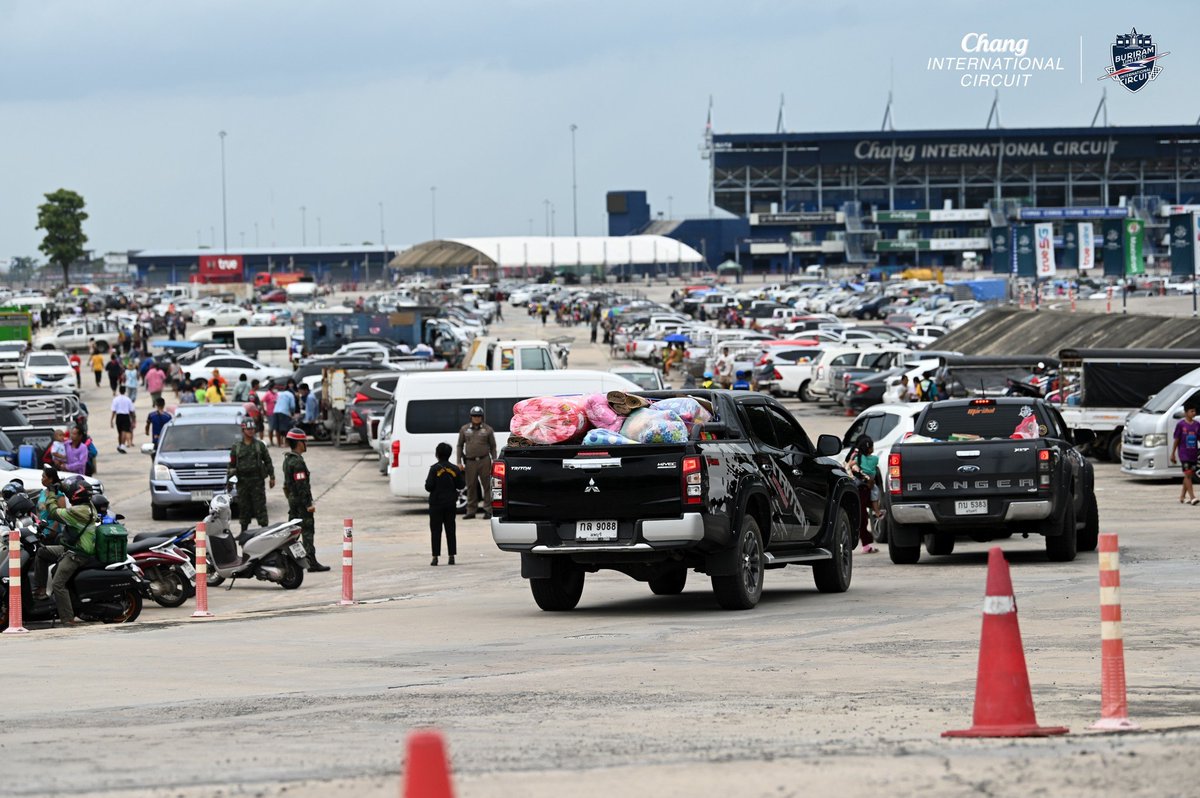 denkmit's tweet image. The Chang circuit has been opened up as a refugee camp to help those evacuated from areas where fighting between Thailand and Cambodia has broken out. Buriram is only 75km from the border.