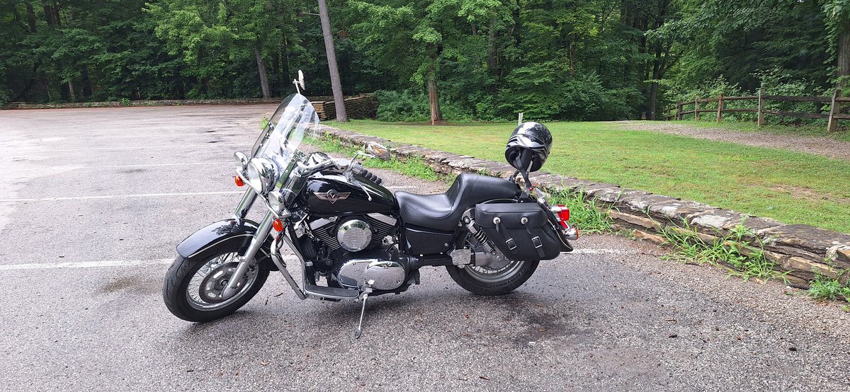 Welp. I'm off work till Sunday and it's looking like it's going to rain the next 2 days. So the best thing for me to do right now is get on my bike and leave for a long time.