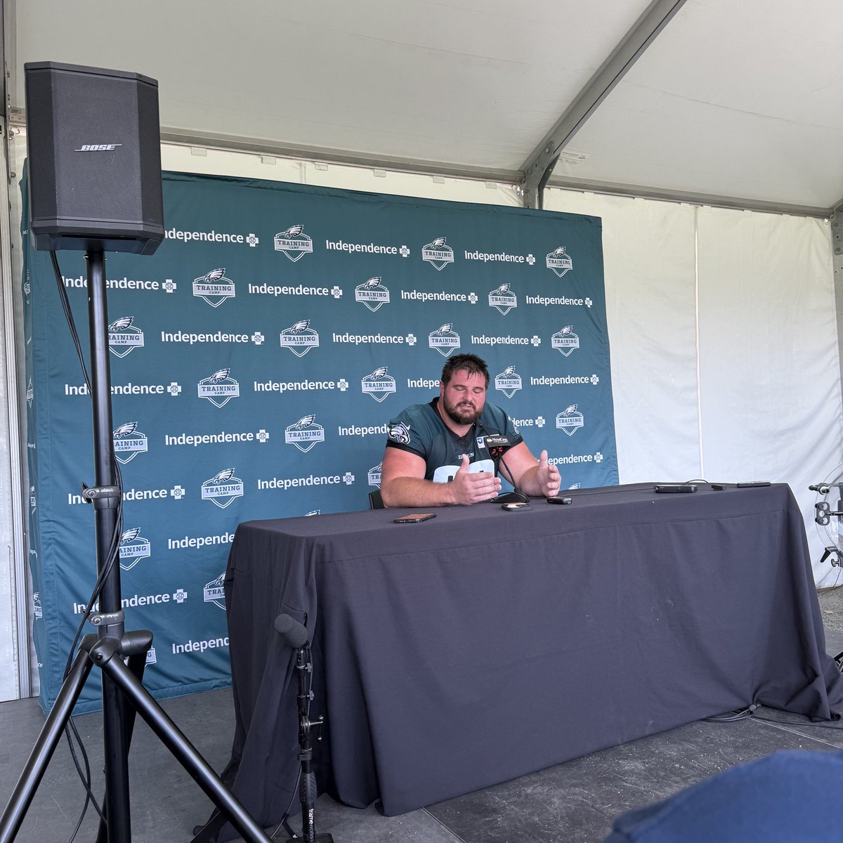 ashlynrsullivan's tweet image. “Jordan Davis came back in really great shape, he is moving very quick.”
Landon Dickerson with his praise day two of training camp. #Eagles