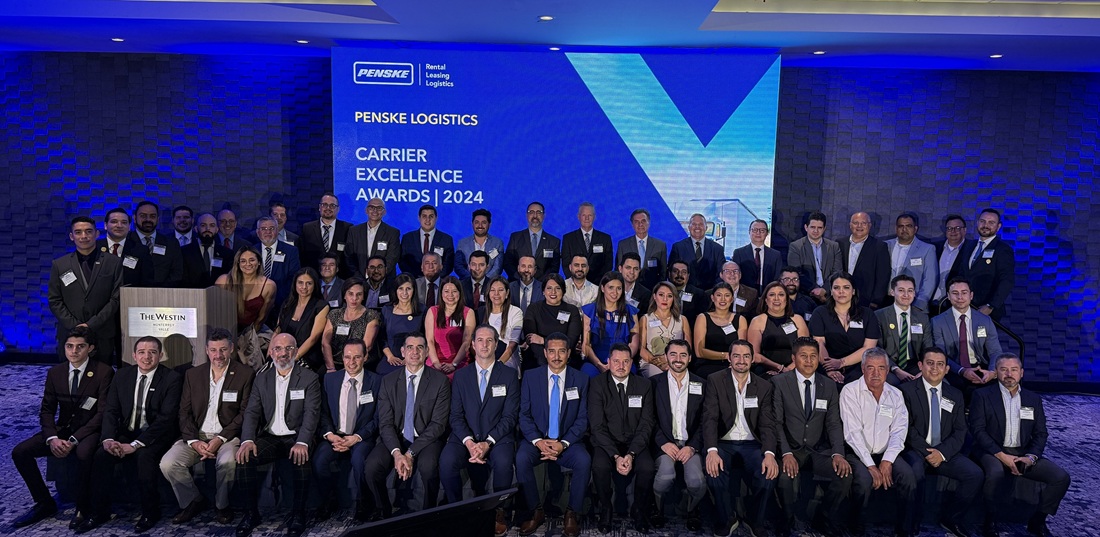 .<a href="/PenskeLogistics/">Penske Logistics</a> llevó a cabo el “Carrier Excellence Awards” en la Ciudad de México para reconocer a los #transportistas que tuvieron un servicio de excelencia en 2024.
🚛🚚🏆

📰Nota: indicadorautomotriz.com.mx/?p=43291

#Transporte #Camiones #Carga