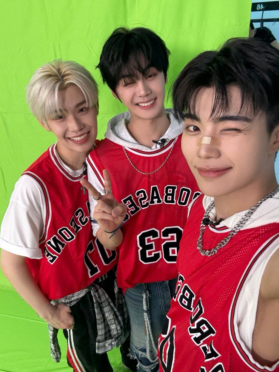 아아아아아ㅏㅏㅏ 큰개온다!!!