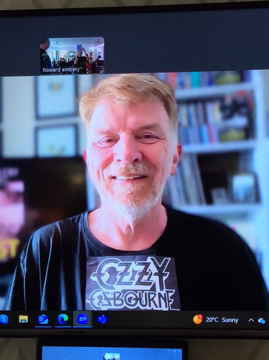 TregollsC's tweet image. Hilarious afternoon with the legendary @GoJaBrown talking and joking about his books and future books and related stories.
This afternoon was in memory of @OzzyOsbourne #BlackSabbath by myself Jeannie and myself and Gordon wearing respective T-shirts.
@BloodyScotland #tartannoir