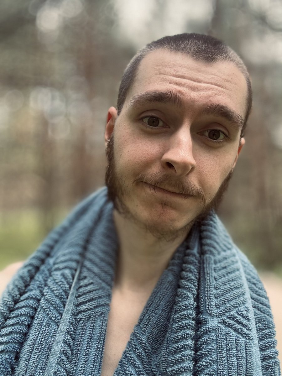 WhatHappening97's tweet image. Ситуація наступна: (підстригся)🫡
